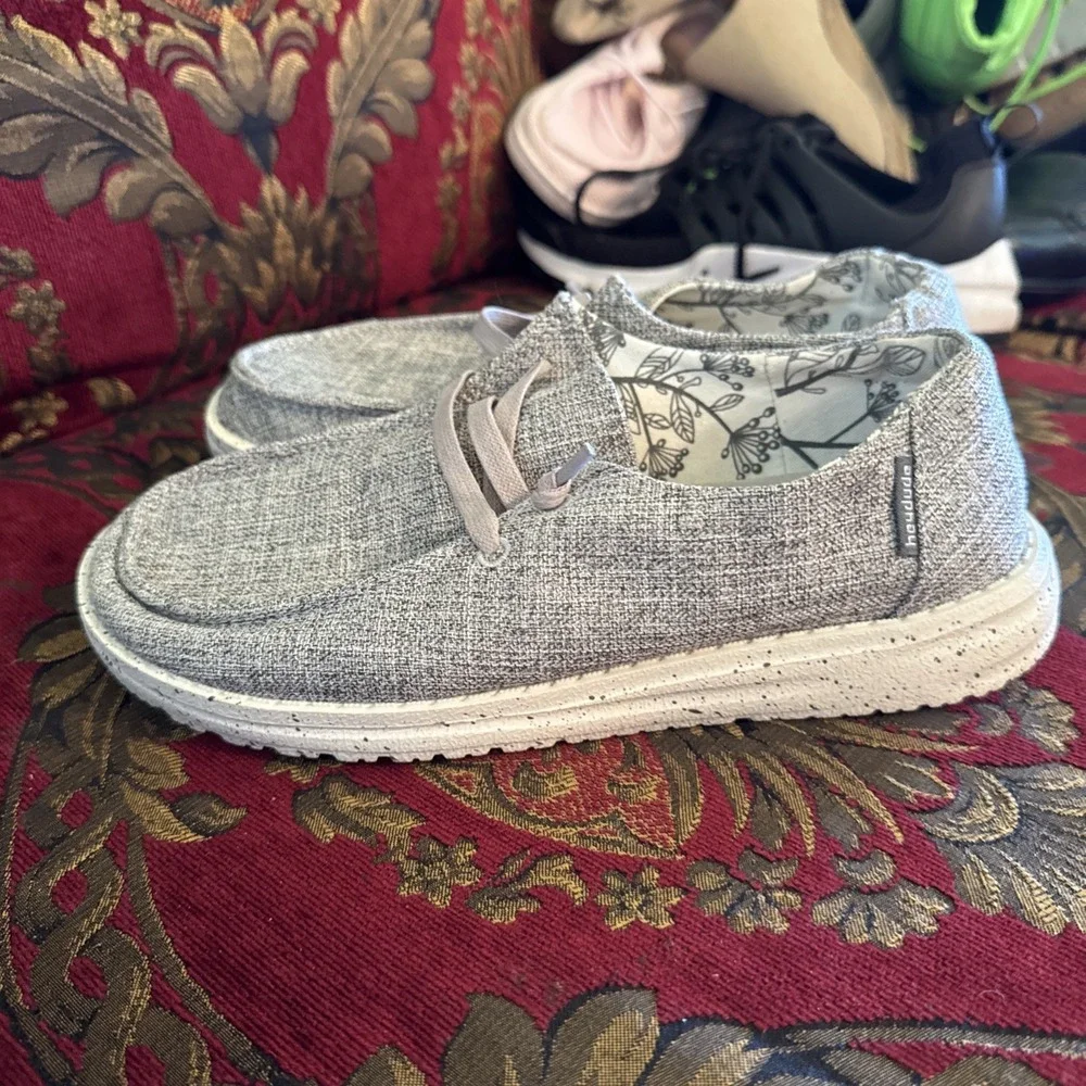 Hey Dude Shoes Womens 6 Gray Wendy Slip On Linen Comfort Casual Low Top Lace Up